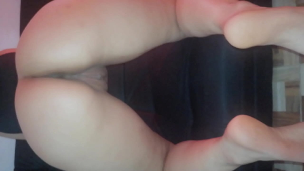 Moje máma mi dává svou kundu jako vánoční dárek